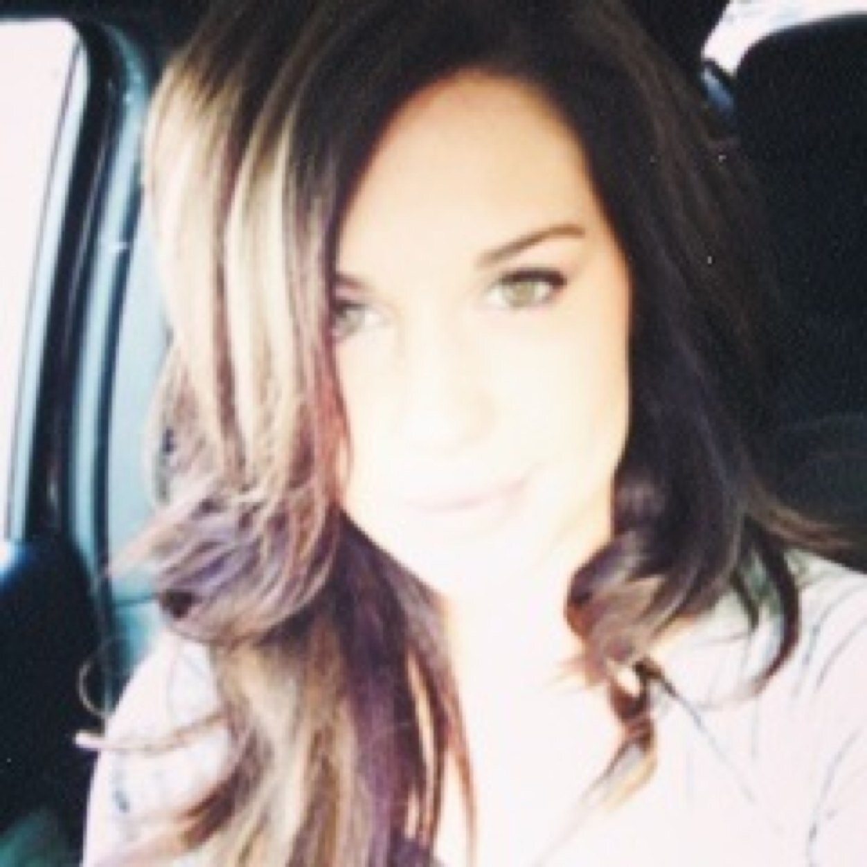 RadiantHybridXO's profile picture. {RP} Former WWE Diva, Action Adventurer, and aspiring super hero...Currently still breaking hearts…and SOME faces! Chickbusters with @RadiantChampXO.