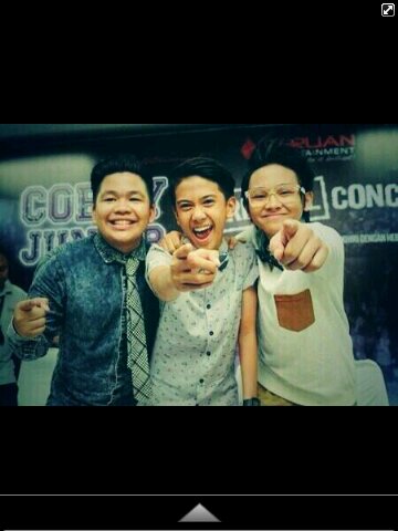 My idiola is RT @AloversMaldini1 @Iqbalae @TengkuRizki99 @Bastianstell