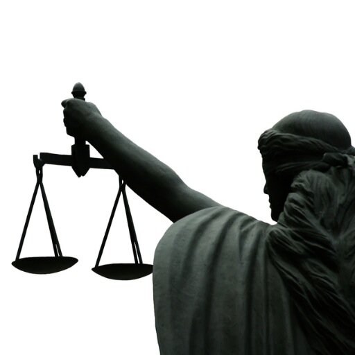 LSUC licensed legal practitioner in Toronto.  Affordable fees for excellent service.