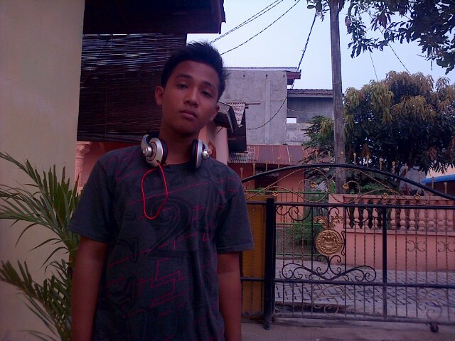 trus bersabar demi mewujudkan suatu keinginan (y)