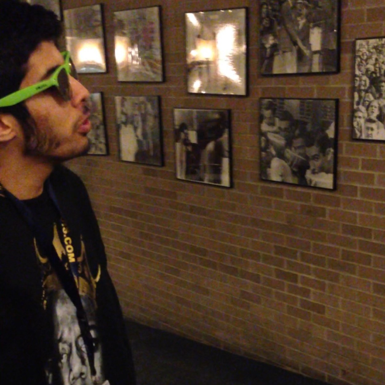 Moe95x's profile picture. An International student at UT | Soccer player⚽️~ 14/4❤️| New account| all i wanna do is party.