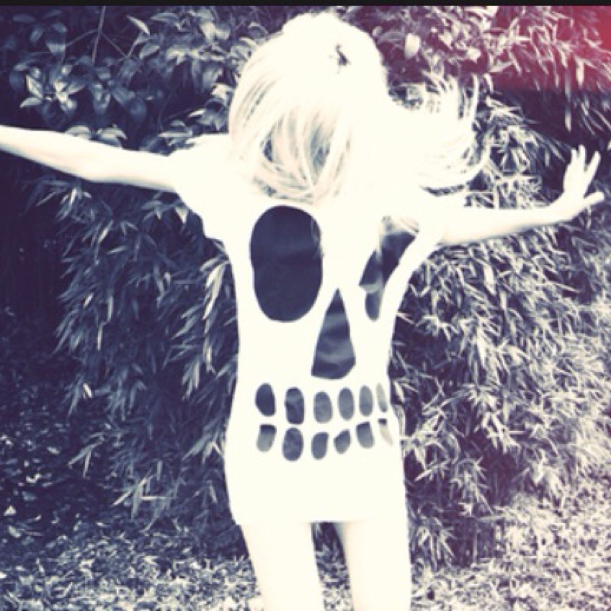 17| self harmer| depression| suicidal| living in hell |