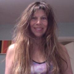 azurmagie's profile picture. painter, dancer, hiker, librarian ...