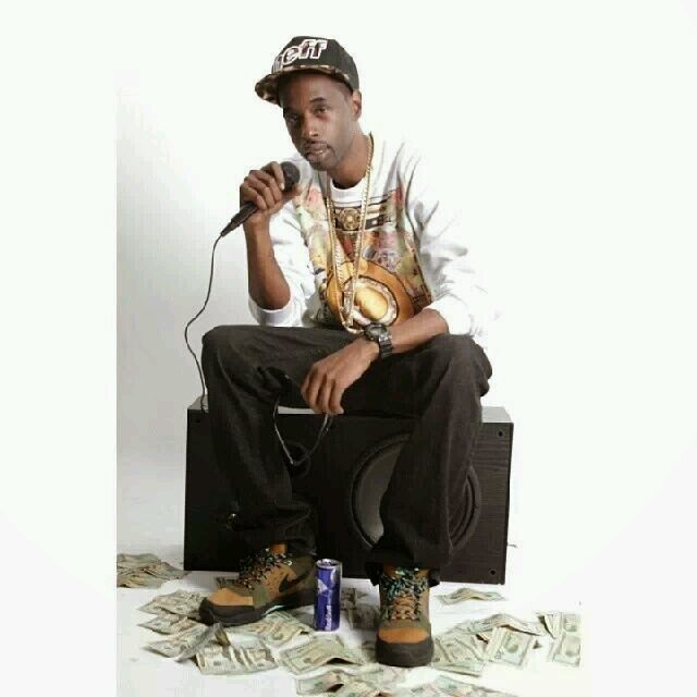 Source Magazine Unsigned Hype 2002,Classic Mixtape Kings of Va hosted by the drama king DJ Kay Slay check out over and out video in link +10k views!!