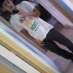 me encanta 1D y justin bieber aja y el baile loco y la musica$ I love to dance, is the passion of my being