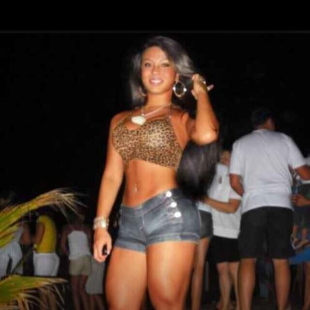 TenekaMuary's profile picture. Head up in the Clouds