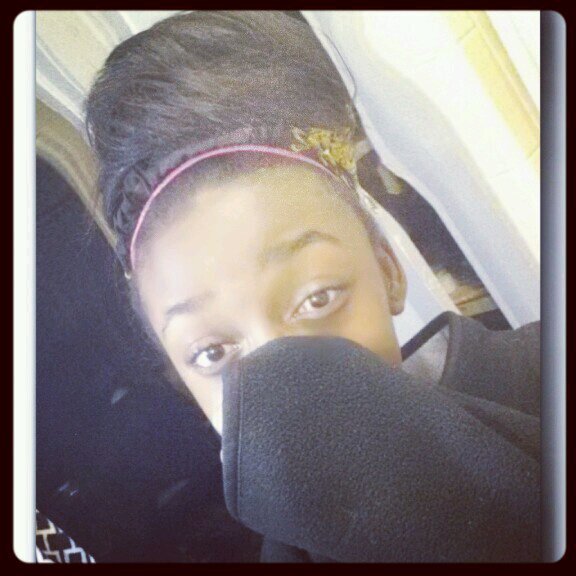 Zoe_love_24's profile picture. half antigen and half Jamaica n.love me hate me who cares just get out of my way on my rode to sucess. Real men arent players little boys play games.♡♡♡♡