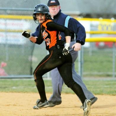 Full-time freelance sportswriter, covering mostly SIU sports. Umpire, jack of some trades and awesomely sarcastic according to a friend.