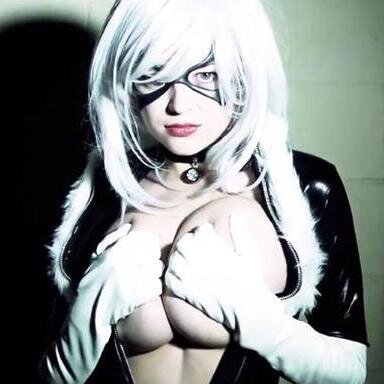 I'm not a thief for nothing, part-time thief extraordinaire. Full-time (not-so-crazy) cat lady. 18+ Taken