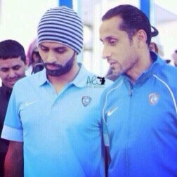 آحب الحياة-والحياة الهلال-.
