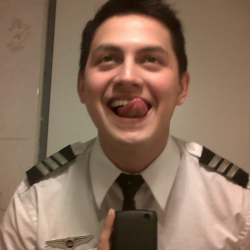 ChenLaySnchez's profile picture. Piloto Comercial.