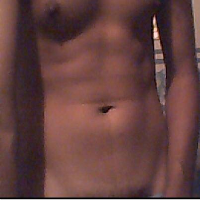 21 - Vers - Gay - Me gusta sexo rudo.