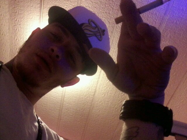 swpa solo music artist/producer  #TEAMFOLLOWBACK #FOLLOWMEIFOLLOWYOU #IFOLLOW #TEAMDROID #500ADAY #1000ADAY #TFB