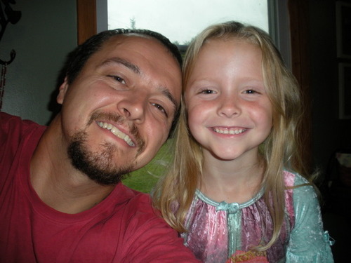 I'm a dad, a husband, a .net programmer, an ultramarathon runner, a drummer, and happy.
