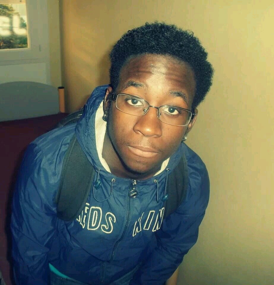 ★ Ni repris, ni échangé. Suivez moi à vos risques et périls ★ kik : welling971 insta : Welling_Vnb ★ #TeamGwada ★ #TeamBooba ★