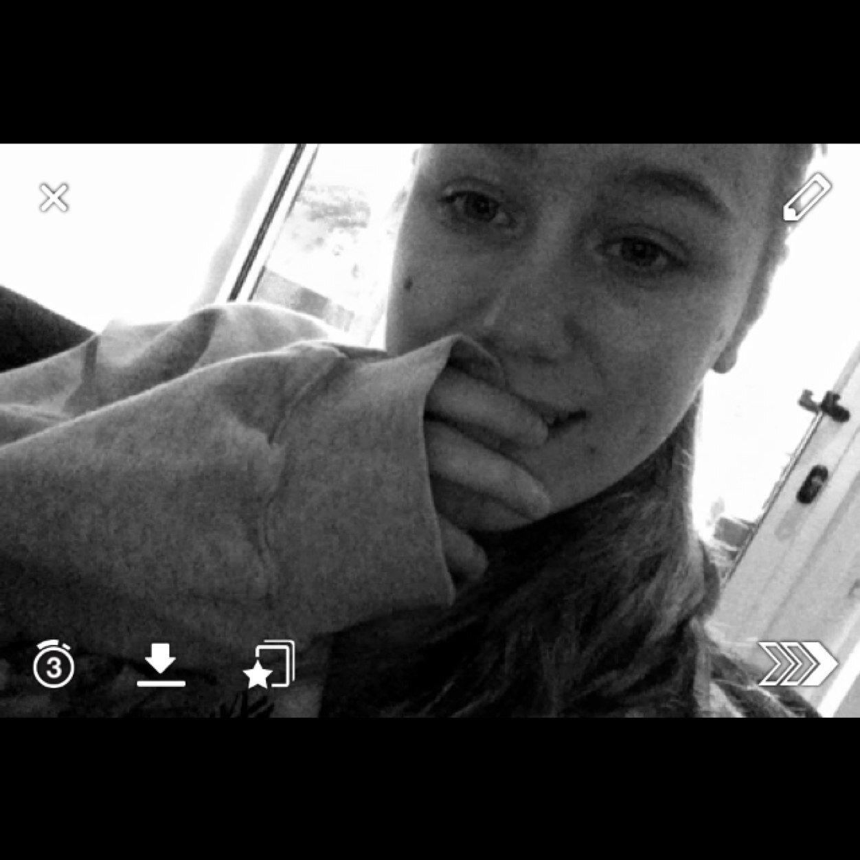 xbooo__'s profile picture. Hejhooi ik heb in gebroken op je acc kuskus