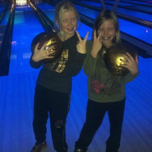 evalouise3's profile picture. i love my sisters bettsies xxx ♥