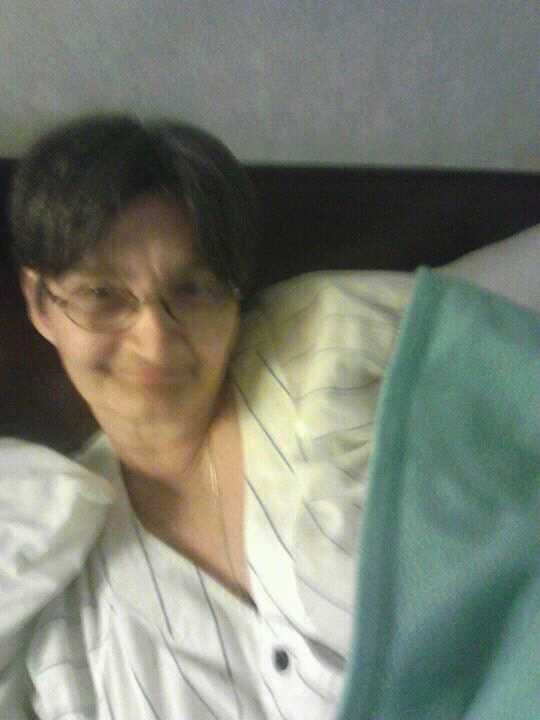 debbiefrancis54's profile picture. 