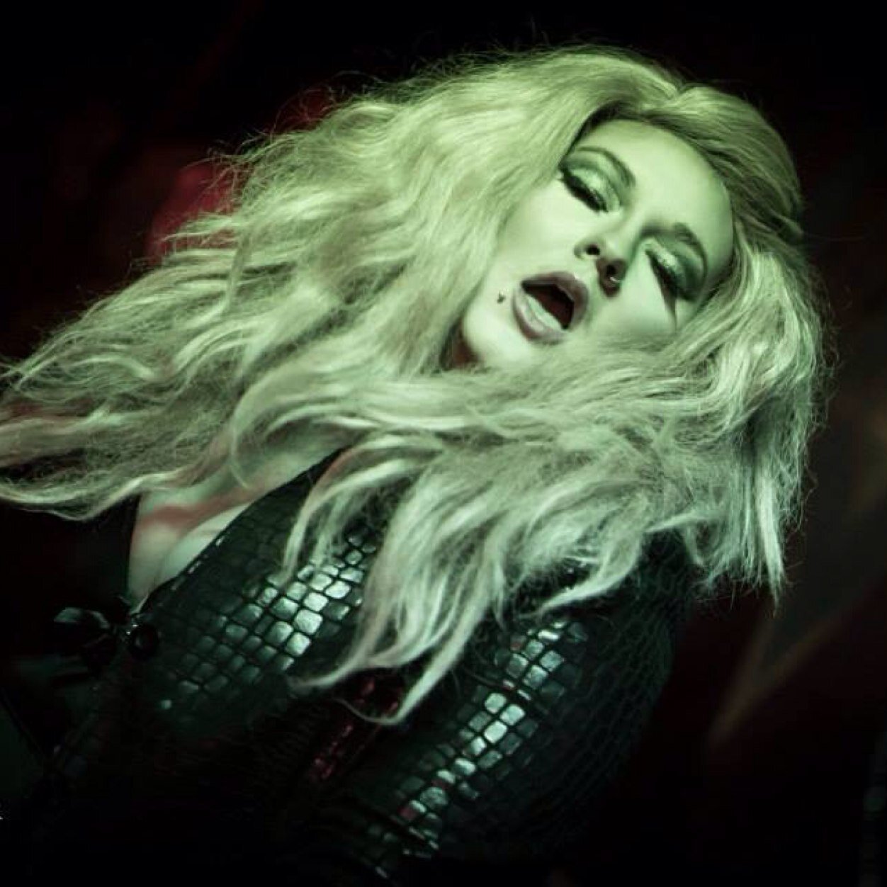 LyndaLaVell19's profile picture. I'm selfish, I'm impatient, and a little insecure. I make mistakes, I'm out of control and a little hard to handle....