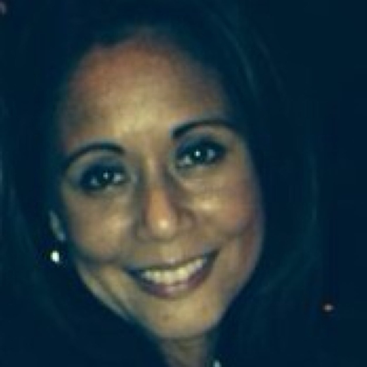 Marny27's profile picture. 