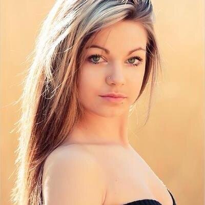Sarah - 18 ans - Paris - Célibataire :*