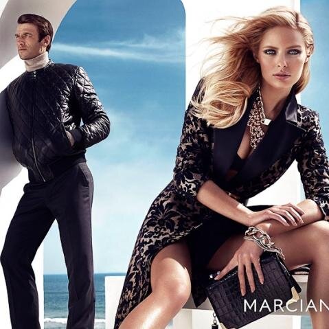 Fashion Passion
Magazin online haine si incaltaminte
Designeri celebri
Branduri internationale si nu numai