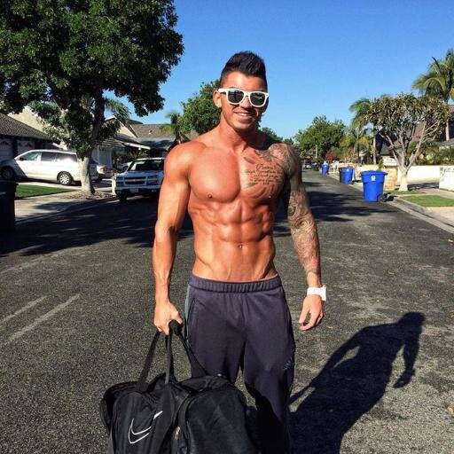 Workout plans, tips, and program reviews to help you choose the right programs and build your muscle effectively: http://t.co/RmtTgjLxYy