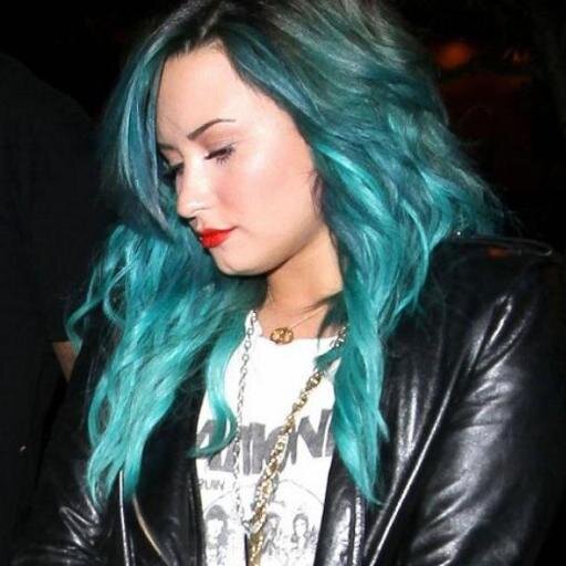 BobiPenguin's profile picture. ¡Hola!, me llamo Bobi, Amo hacer Diseños Graficos y Soy Blogger... Siempre Ando aciendo Amigos por Ahí. ¡Sigueme!