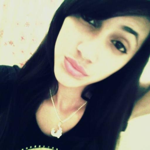 ♥¡ Hobby ♥Music♪Dance¡''♥.
                  ¬_¬-- Muñ€quiita¡' P€ro D'¡ Carn€ & Hu€so-