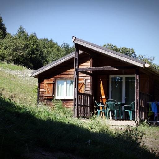 Location de #chalets, #gîte, #salle... avec #piscine! A #ambialet, vers #albi #tarn
#gîtedefrance #chaletstarn  #saintcirgue #ambialet #vacancestarn #albi