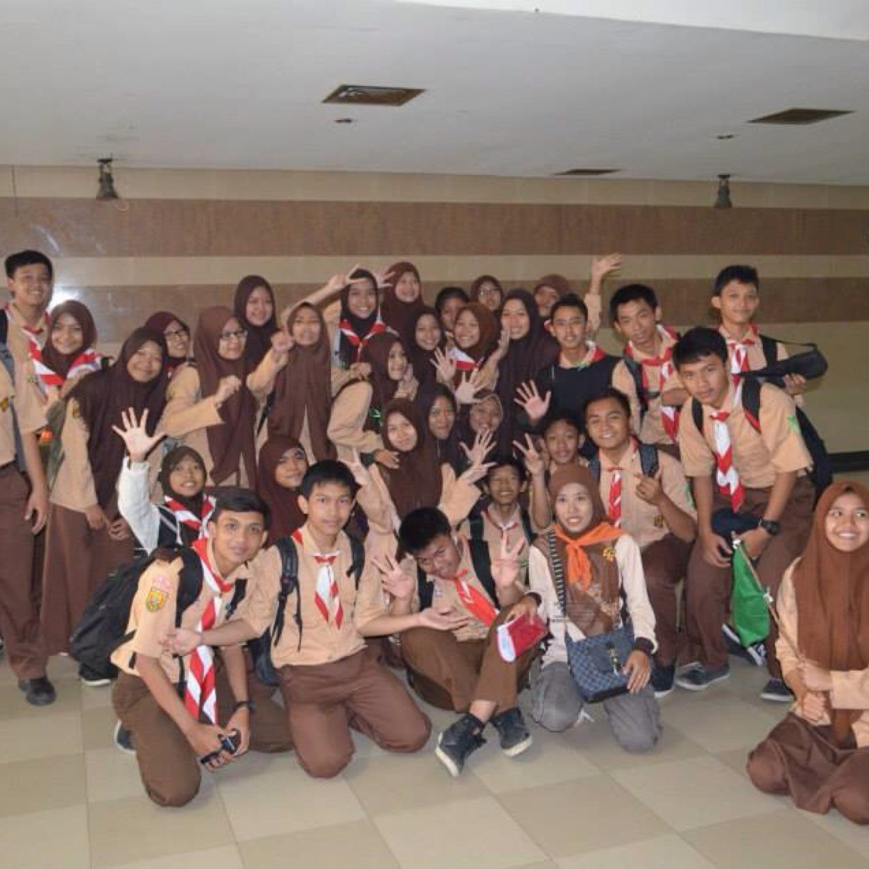 MaximaBonlap's profile picture. Proudly say we're a rock'n class with all various member, just click the follow button you'll find the rock atmosphere from us! Yeayyyyyyy\m/