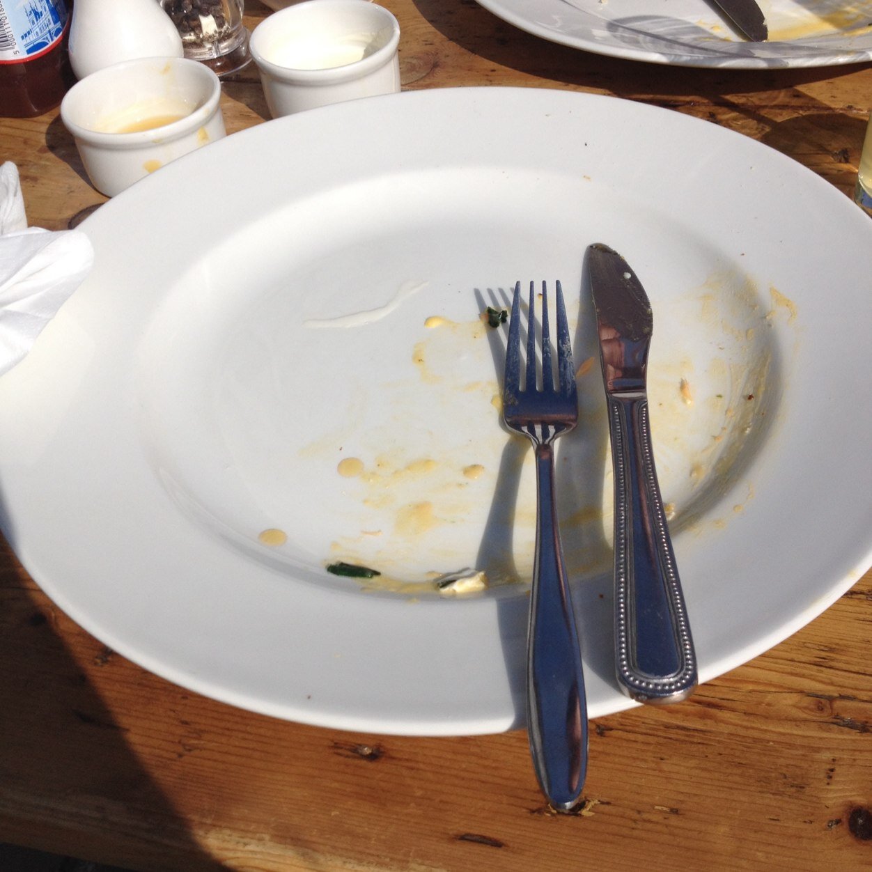 We've been branching out - not just brekkie anymore! We eat veggie/kosher/fish (no shellfish). All reviews are our own awesome opinions!