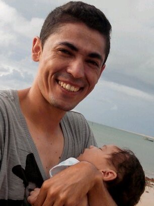 sou pessoa muito alegri,compreensiva. trabalho grande na regiao do nordeste como encarregado e operador de sistema. estou casado com uma mulher muito espercial.