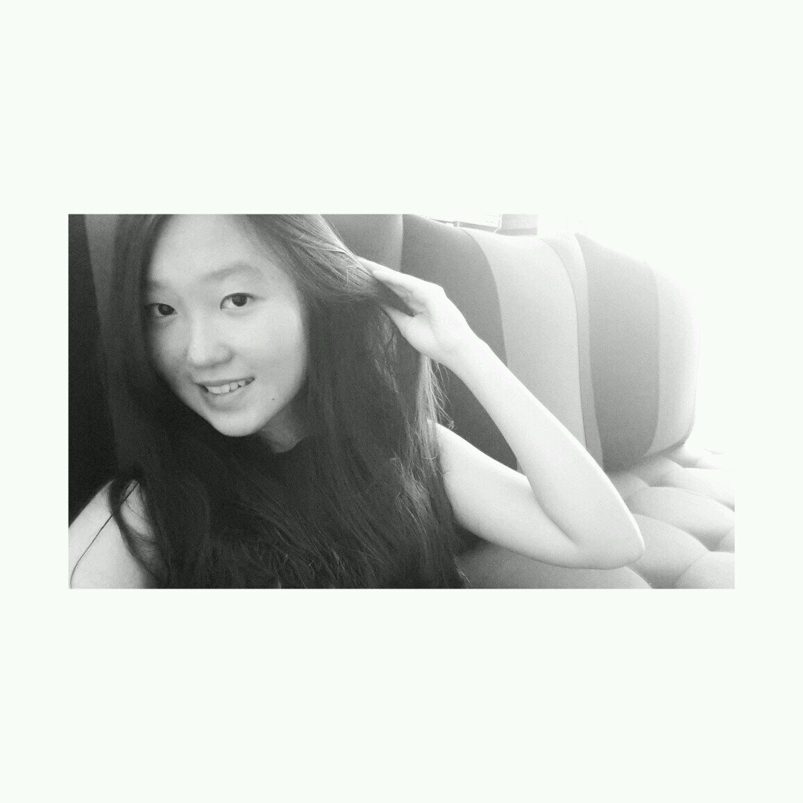 Expect much and you'll got nothing , expect less and you'll got a chance . instagram&line : veranicatan