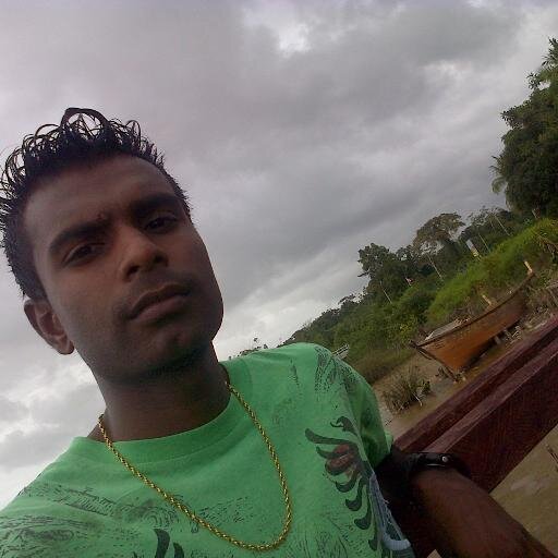 I,Am from suriname south America and i,am single