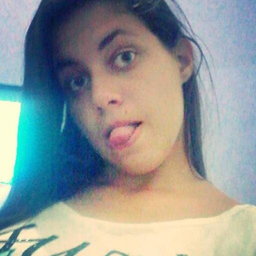 Os mlk se espanta no Esttilo Q.nooos tem pork Q. nooos quer condição E viver na vida boa gasta memo sem miseria nooos Nasceu pra ser PATROA ♪
