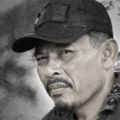 Pemerhati Masalah Kependudukan dan Catatan Sipil.
| Tapi suka juga merhatiin kamu kok diam-diam.