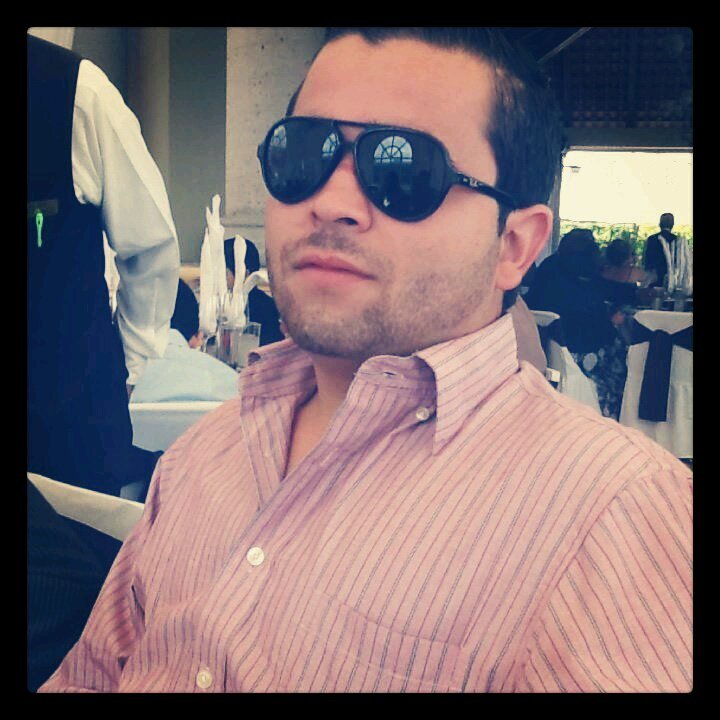 reymtzn's profile picture. 