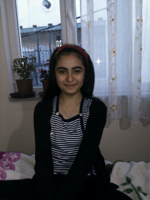 Futbol ve çikolata vazgeçilmezim/Tam bi maçkoliğim/En koyusundan Galatasaray/Siyah ve maviye aşığım ▬▬▬▬▬▬▬▬▬▬▬▬▬▬