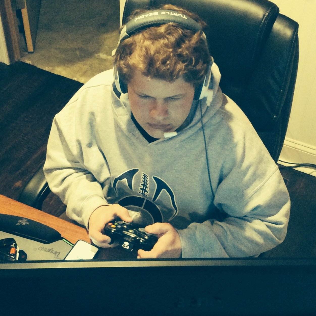 Competitive Gamer, Gamer of all types and hockey player at night