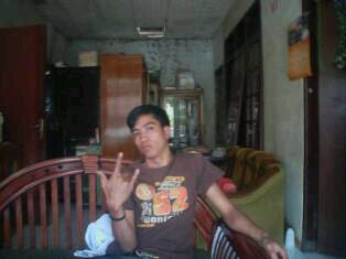 Ingin mnjdi ornk yg brgna bgi ortu