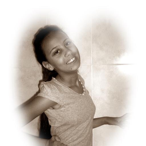 missarafaela13's profile picture. 