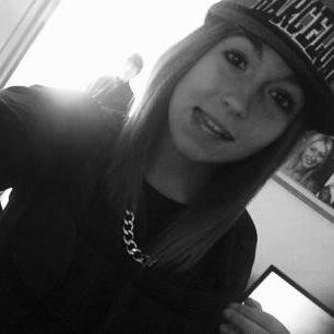 hi :) me gusta : @Dirtytar1 @Janoskians , @RYAN_FALCOA, @TylerFalcoa , @BrooksBeau , @JaiBrooks1 @Luke_Brooks ♡ ♥♥ i formo parte de @AriaTamara49