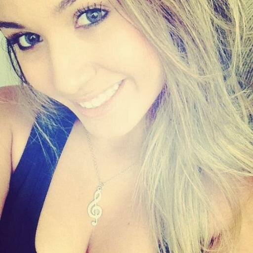 ✖ even after knowing several new smiles, your still my favorite ✖