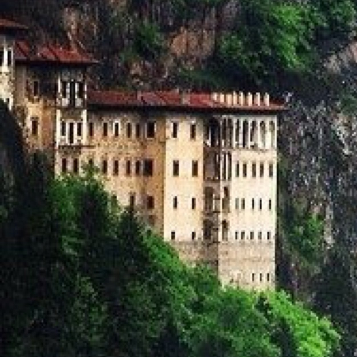 #SümelaManastırı ve #Trabzon hakkında fotoğraflar ve merak ettiğiniz her şey!