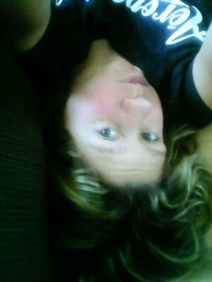 Hi I am brittnay summers I'm 15 and I'm single message me if u want lol
