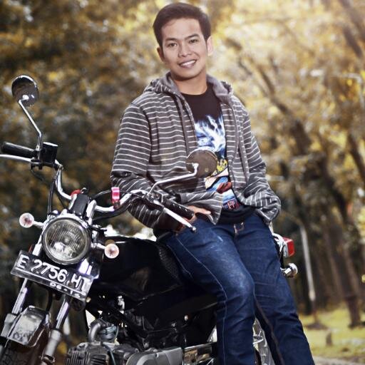 Ibu dan @tamaraevansz itu segalanya
♥╣[-_-]╠♥|Hobby Main Musik{Guitar}|Main Bolabolaan|Live is adventure 
(•̯͡.•̯͡) #yuhuu