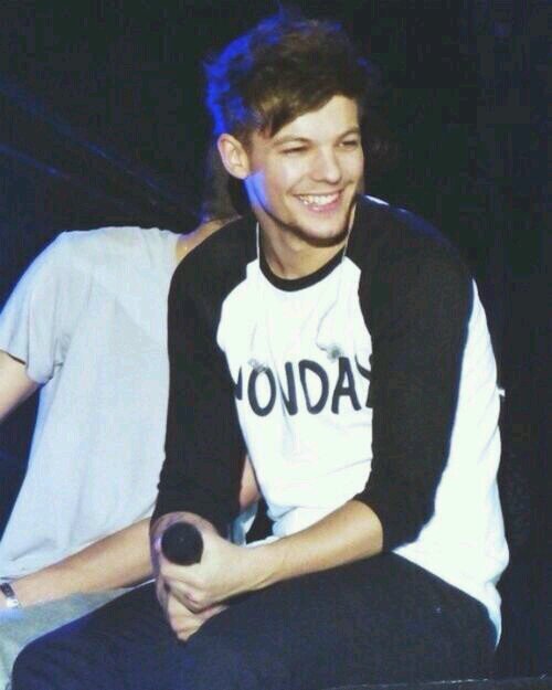 free follow!! please follow @horanfavgirl and @styleslover_c