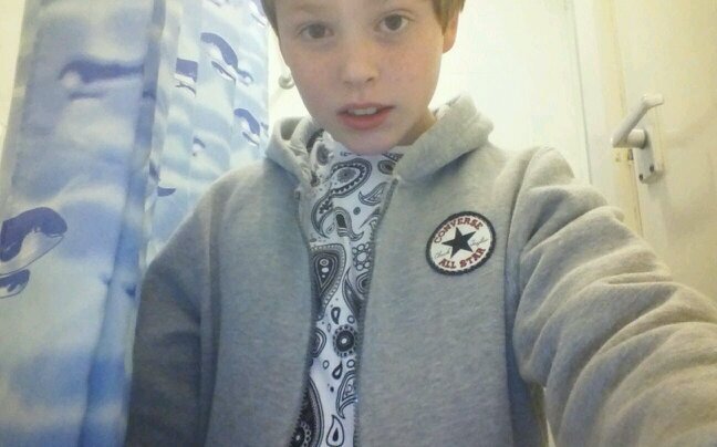 Snapchat-andy.lowther  Youtube-gingerandy lowtherlad instagram- gingerlad6  ask.fm-gingerandy Twitter-@ginerandy1703 Facebook http://t.co/xWB5FINWHQ