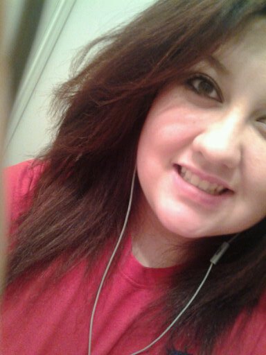 Shannanx96's profile picture. 17, Tx bound, chasing the dream of a musician, I like bows..that's about it...:D oh and I like elephants :O :D